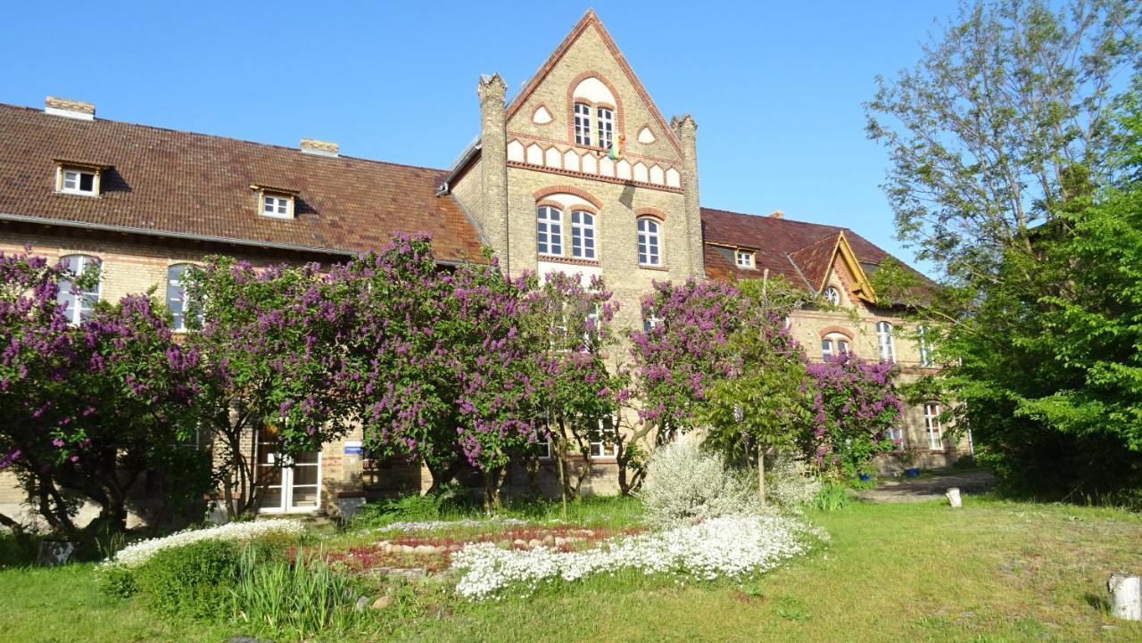 Fewo "Biene" Im Kunstgut Krahne Lehnin Exterior photo